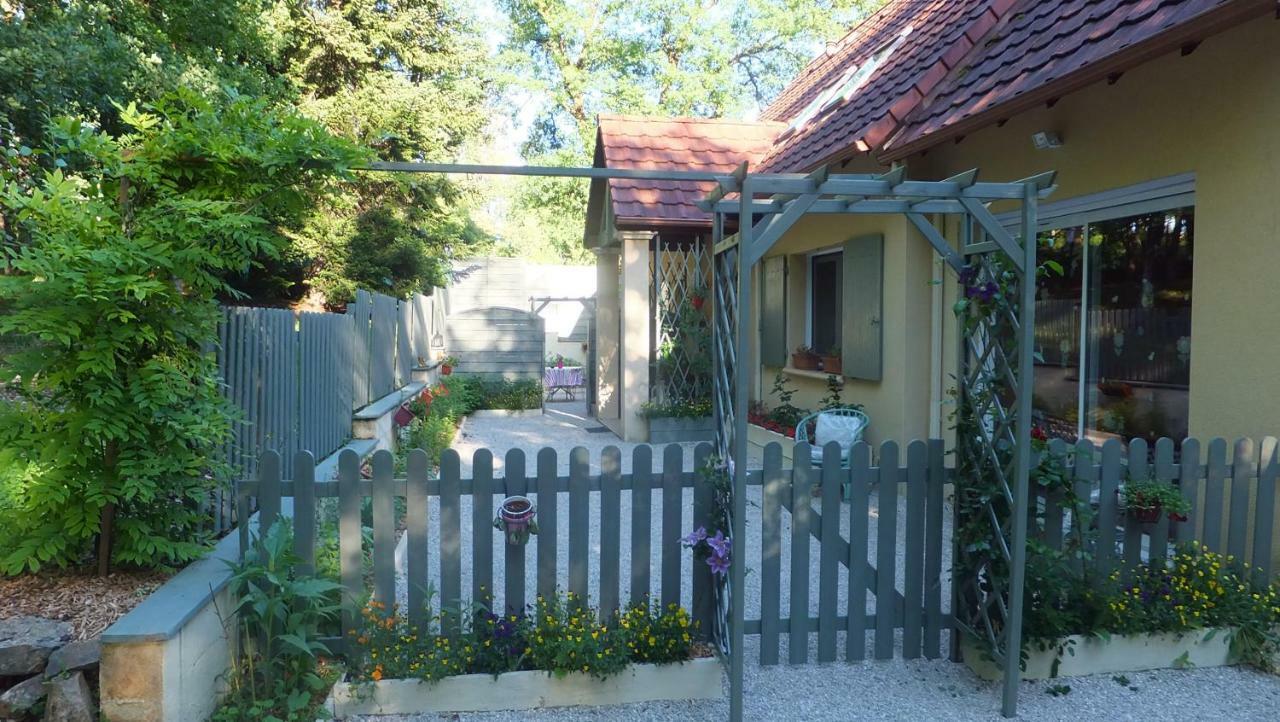Bed and Breakfast Le Nid De Mesanges Chauffour-sur-Vell Exteriér fotografie
