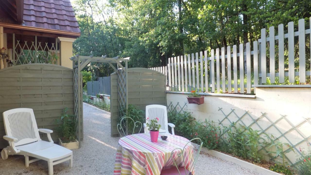 Bed and Breakfast Le Nid De Mesanges Chauffour-sur-Vell Exteriér fotografie